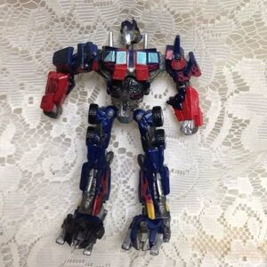 Vintage, Amazing, Black and Red Semi Truck Transformer